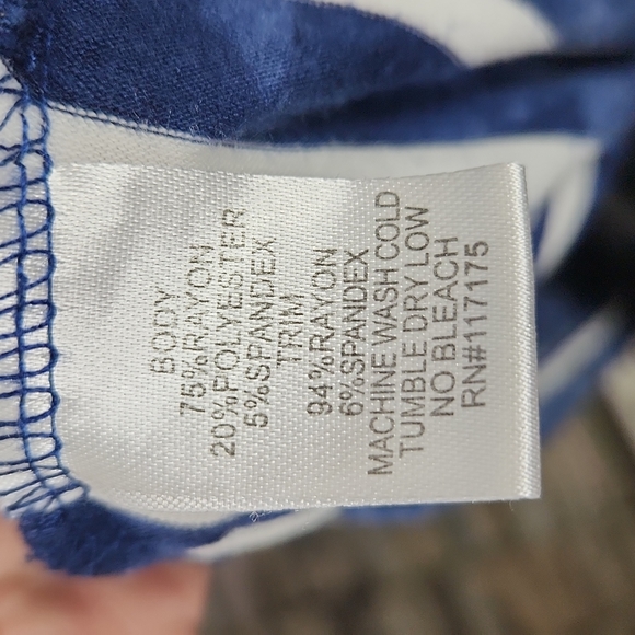 Blue Curl Beach Cover-up - Picture 7 of 7